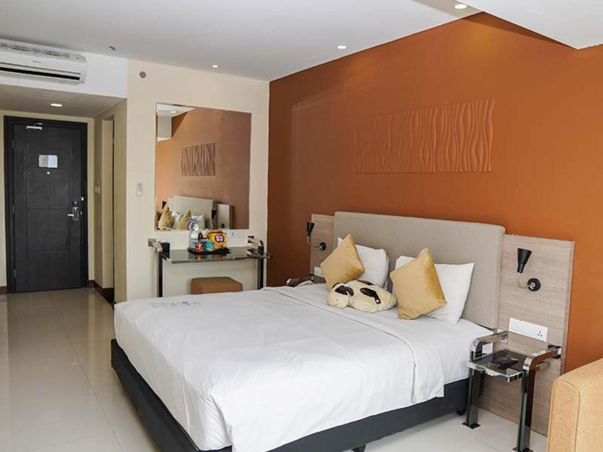 Verse Hotel Cirebon Zewnętrze zdjęcie