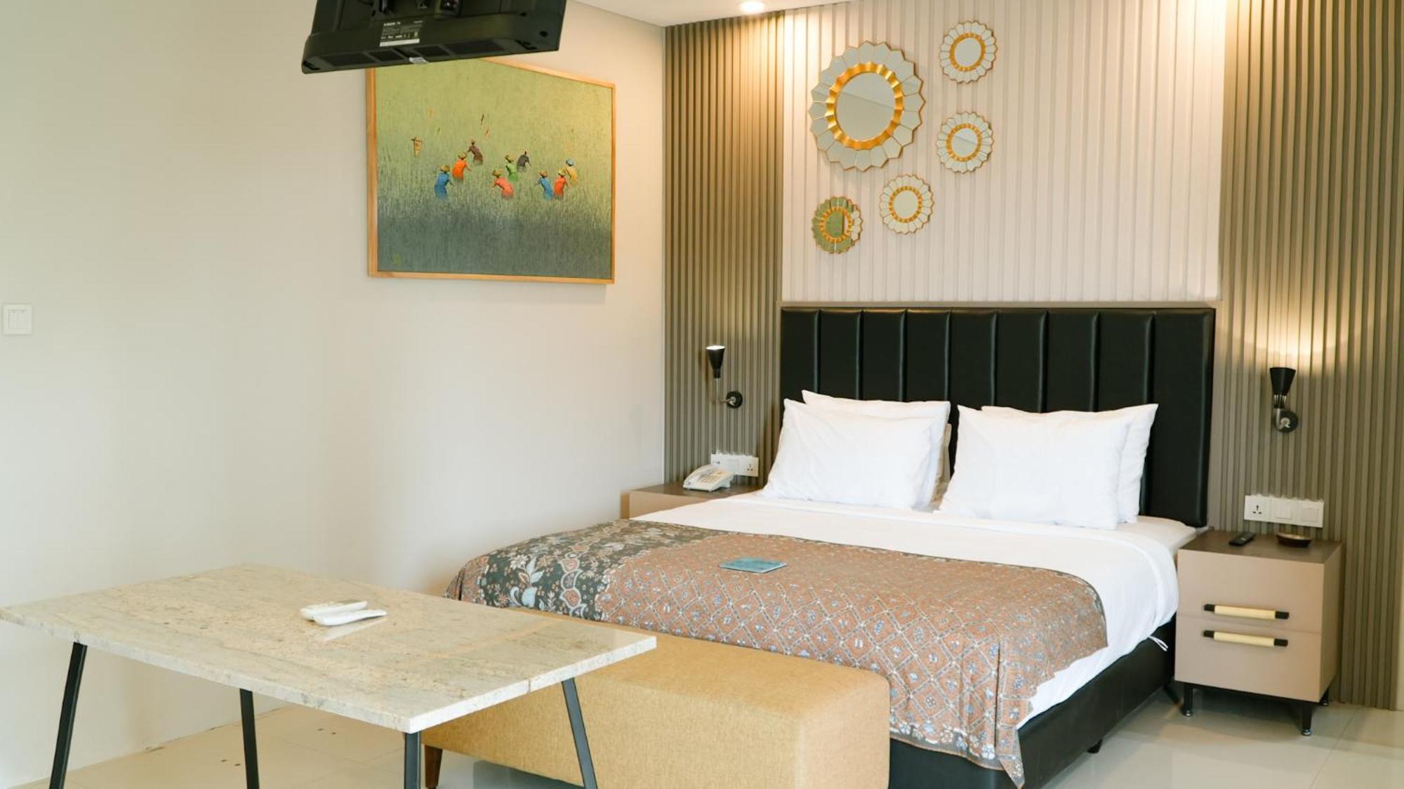 Verse Hotel Cirebon Zewnętrze zdjęcie